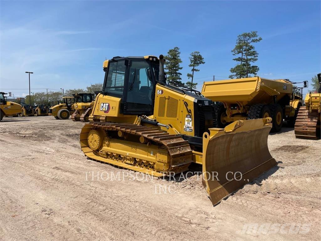 CAT D4 履帶推土機