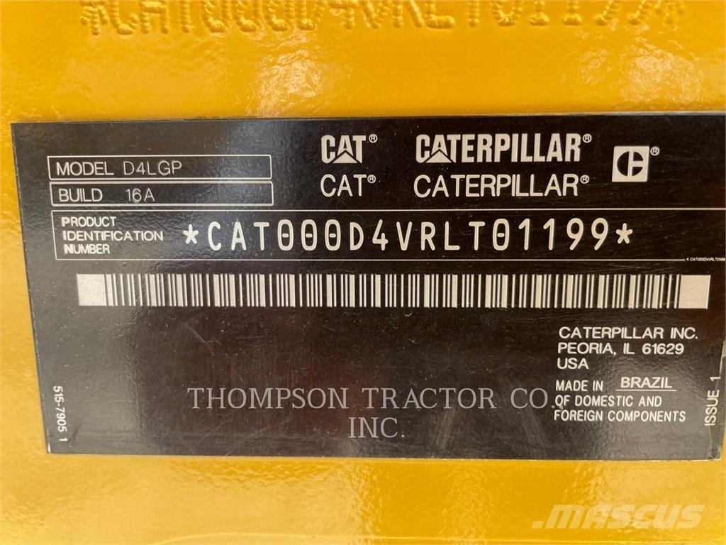 CAT D4 履帶推土機