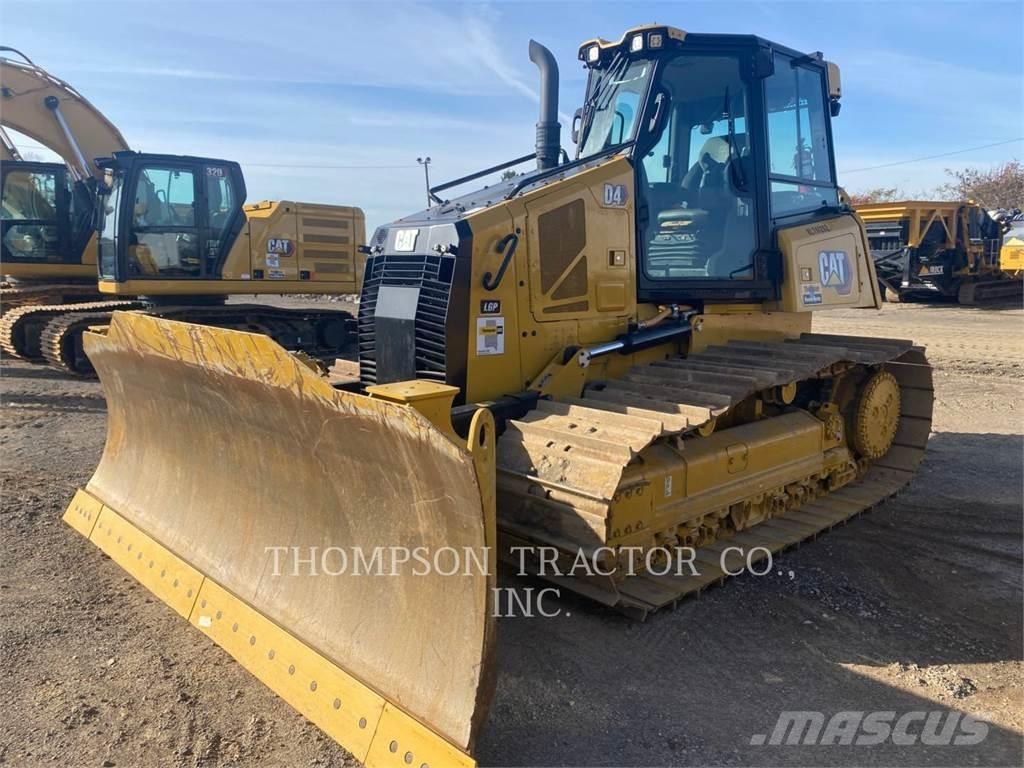 CAT D4 履帶推土機