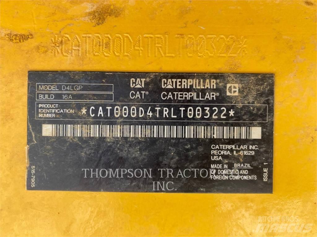 CAT D4 履帶推土機