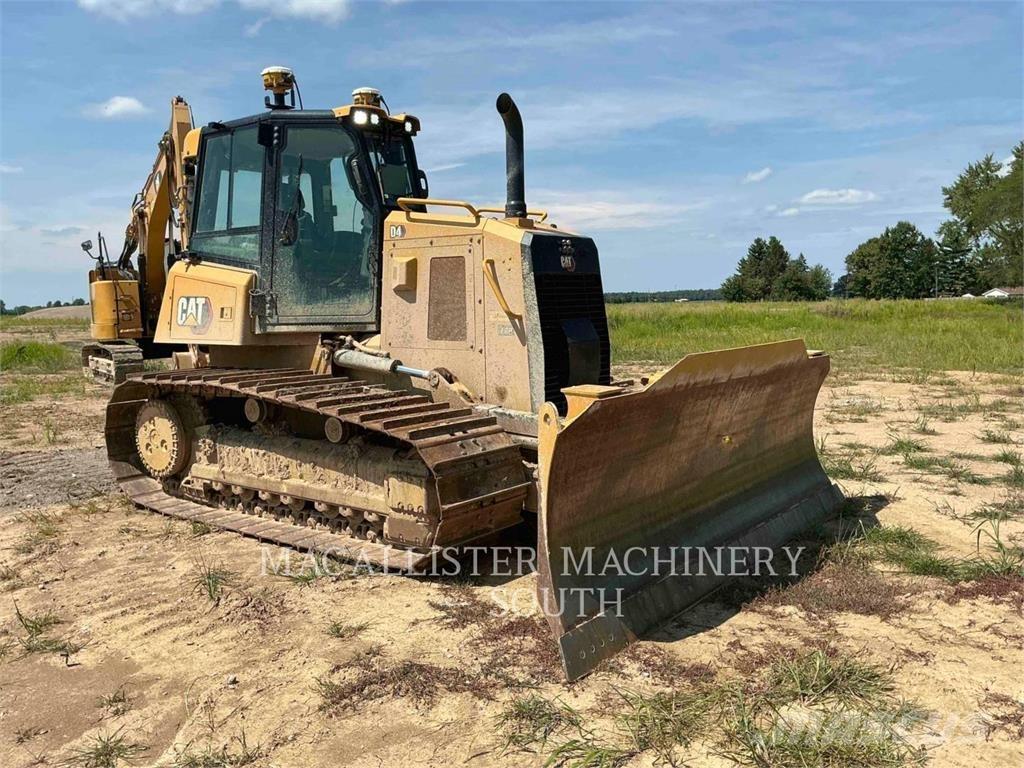CAT D4 履帶推土機