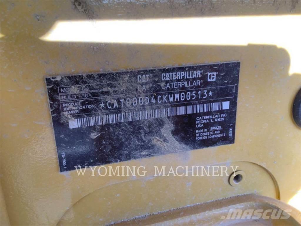 CAT D4 VP 履帶推土機
