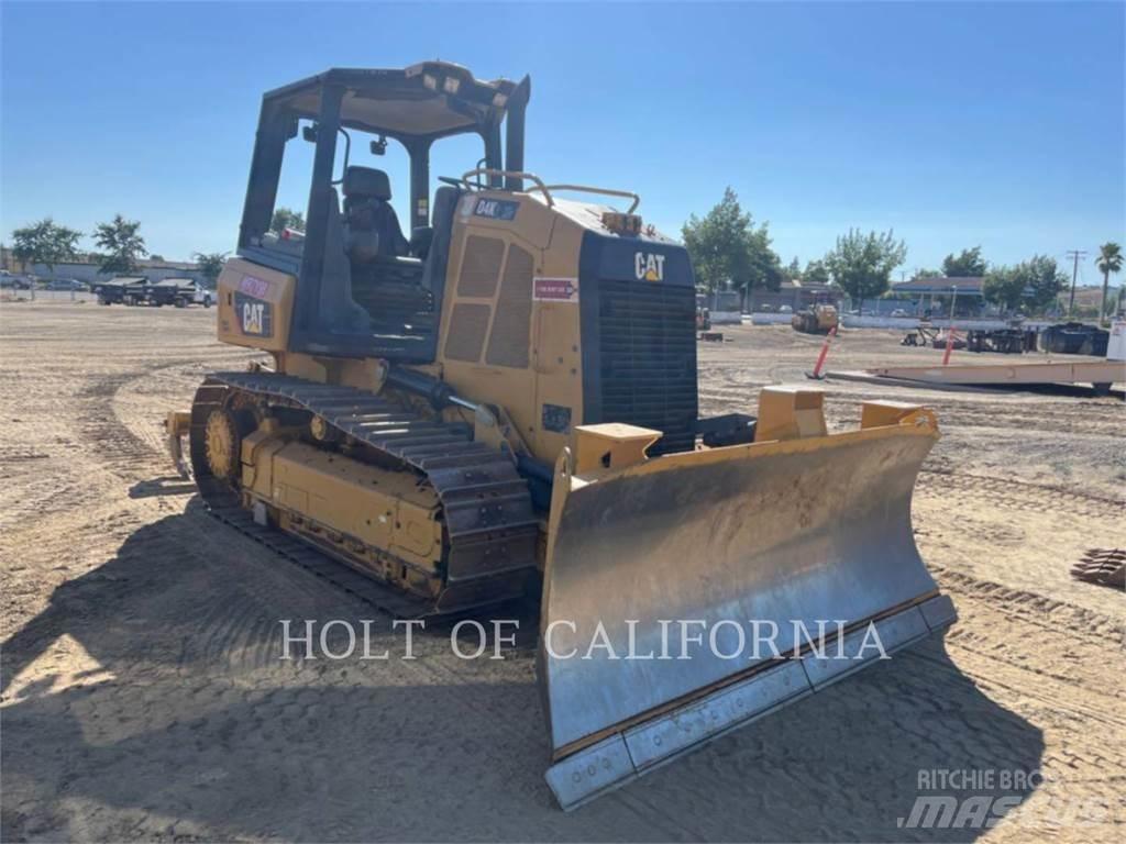CAT D4K 履帶推土機