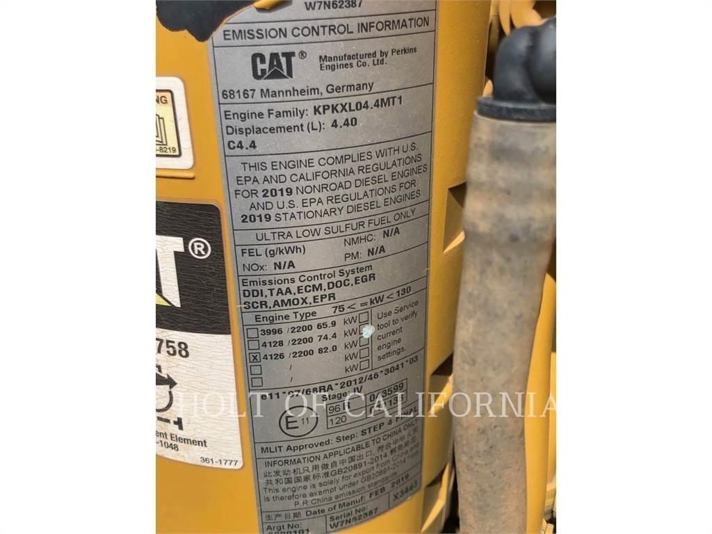 CAT D4K 履帶推土機