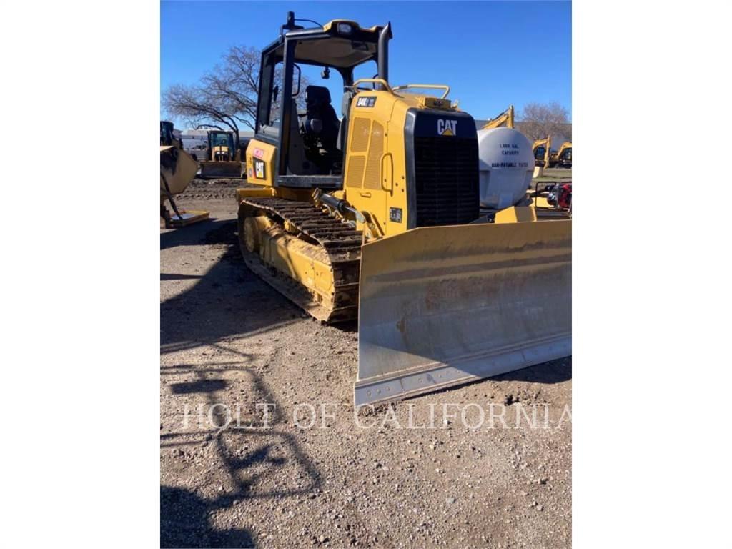 CAT D4K2 履帶推土機