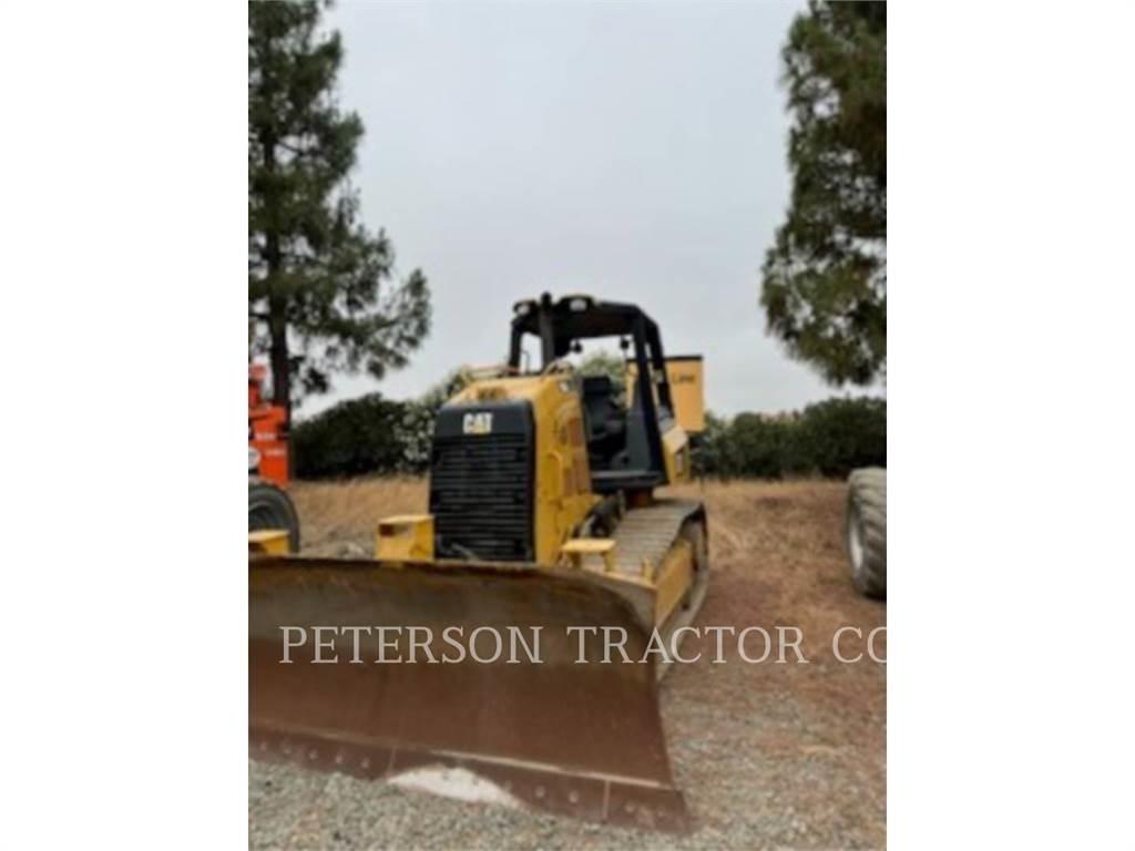 CAT D4K2 履帶推土機