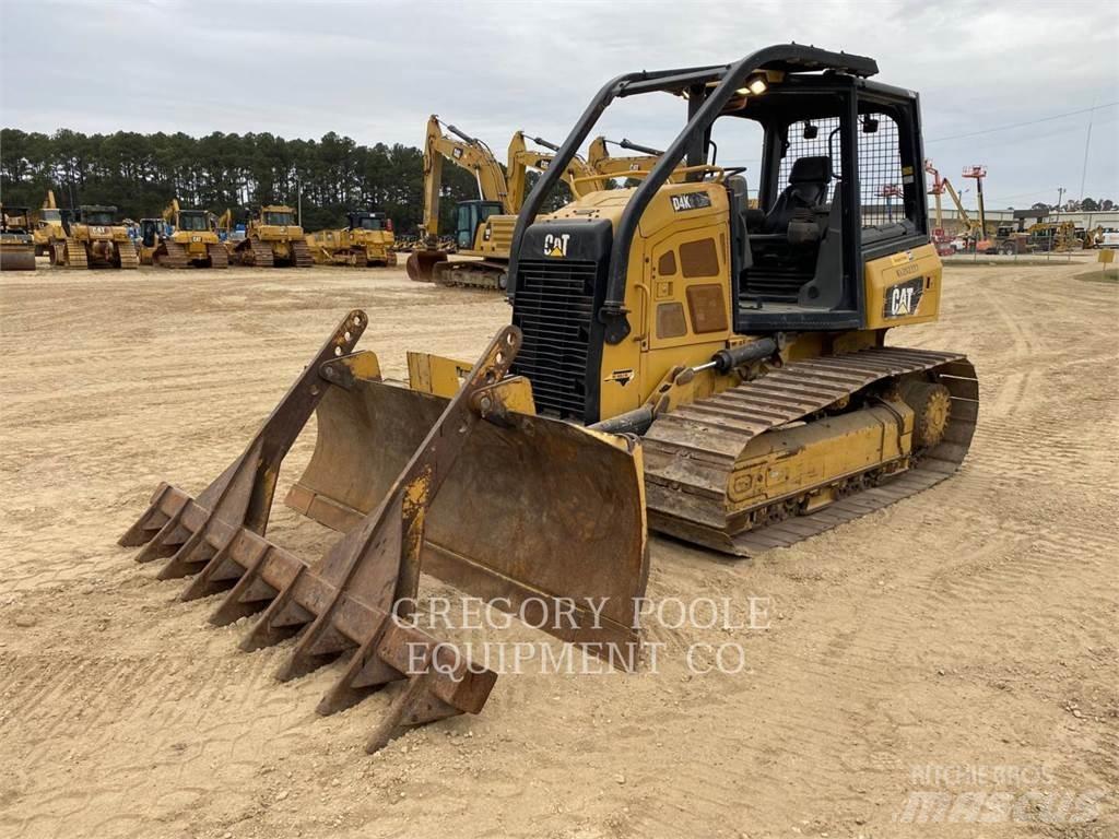 CAT D4K2LGP 履帶推土機