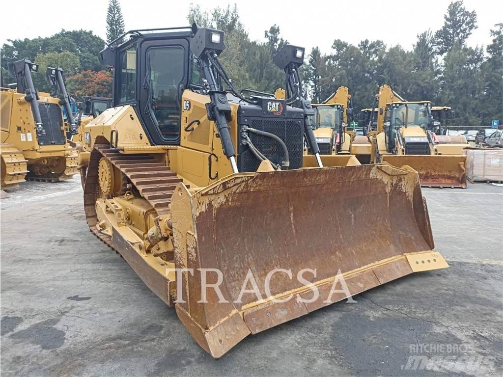 CAT D5 履帶推土機
