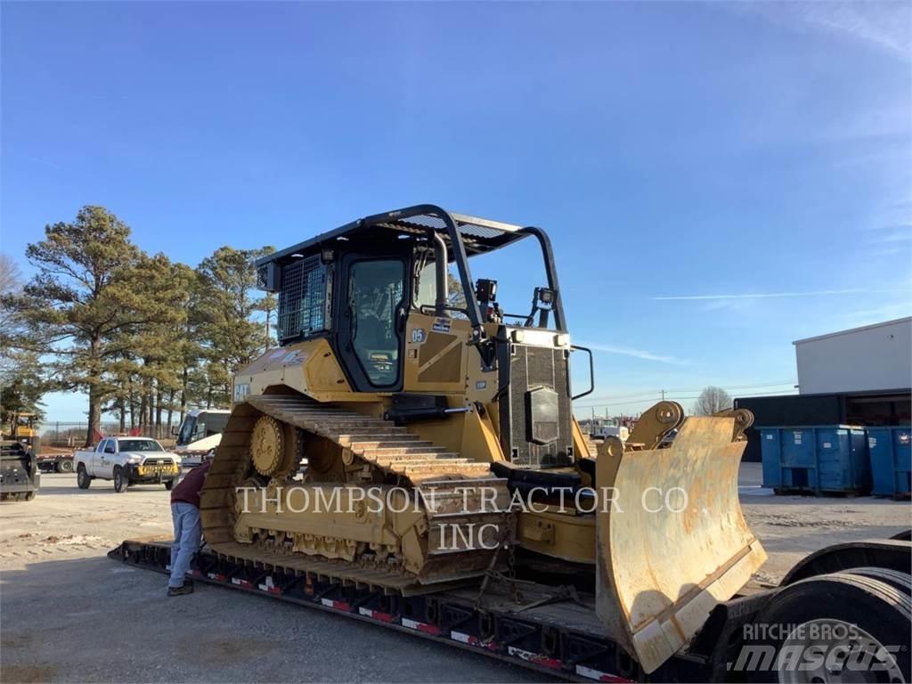 CAT D5 履帶推土機