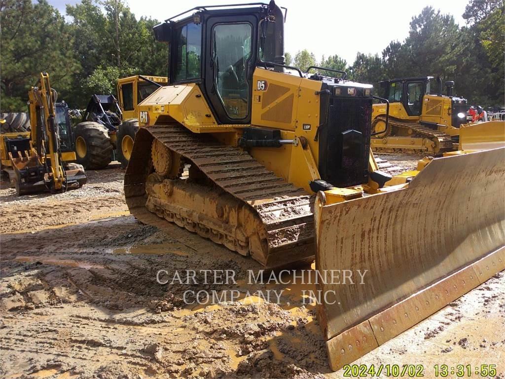 CAT D5 履帶推土機