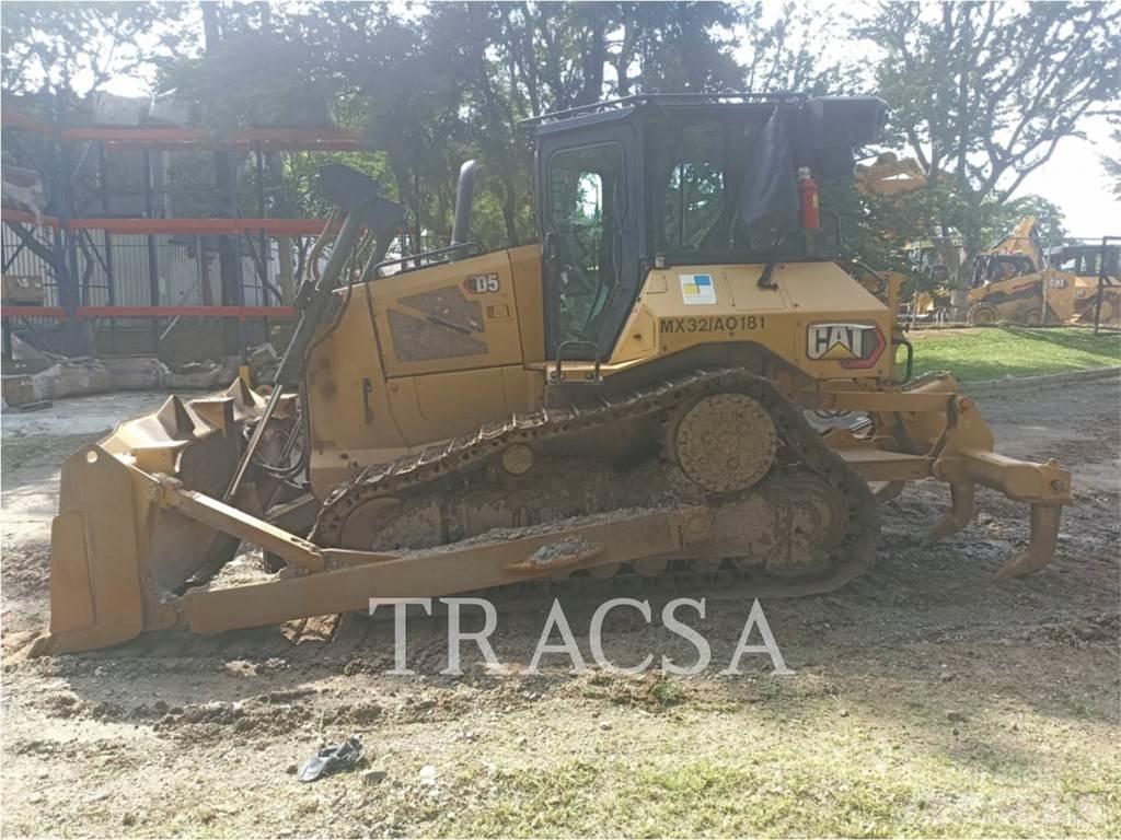CAT D5 曳引機