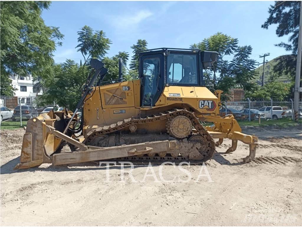 CAT D5 履帶推土機