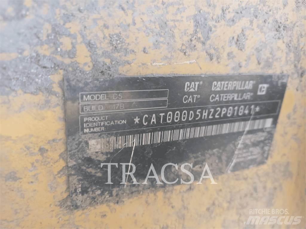 CAT D5 履帶推土機