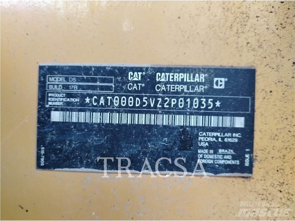 CAT D5 履帶推土機