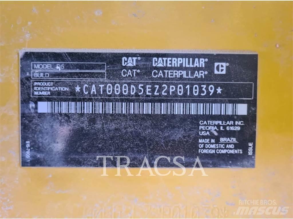 CAT D5 履帶推土機