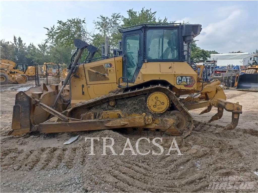 CAT D5 履帶推土機