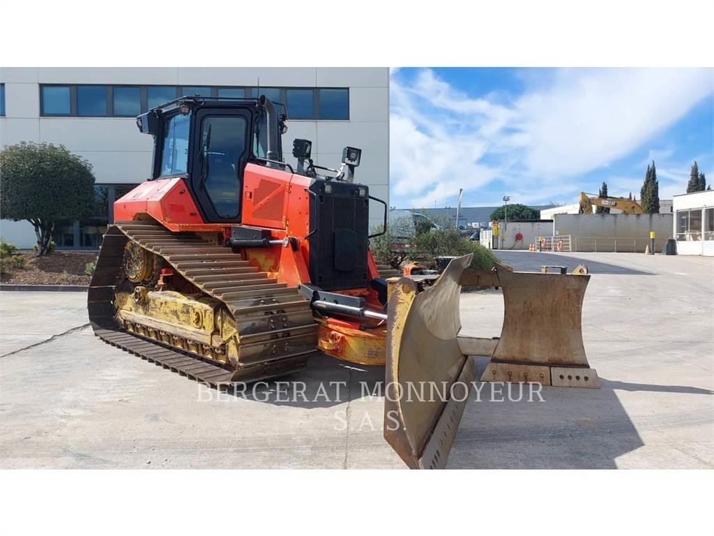 CAT D5 履帶推土機