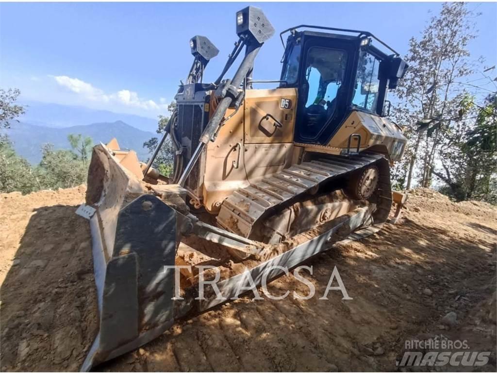 CAT D5 履帶推土機