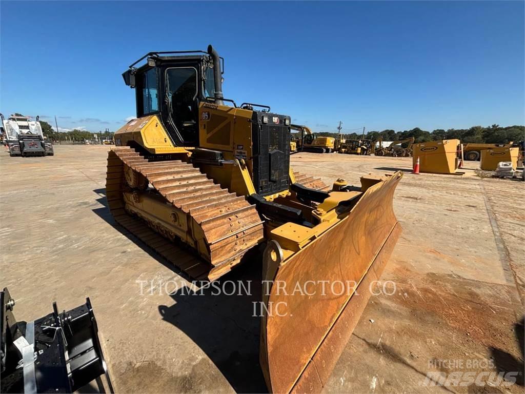 CAT D5 履帶推土機