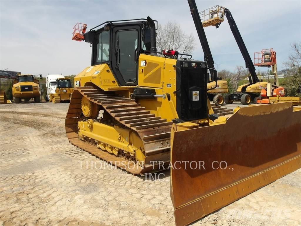 CAT D5 履帶推土機
