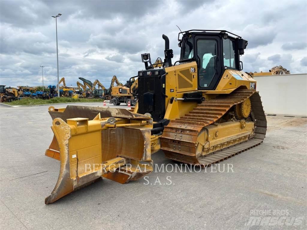 CAT D5 履帶推土機