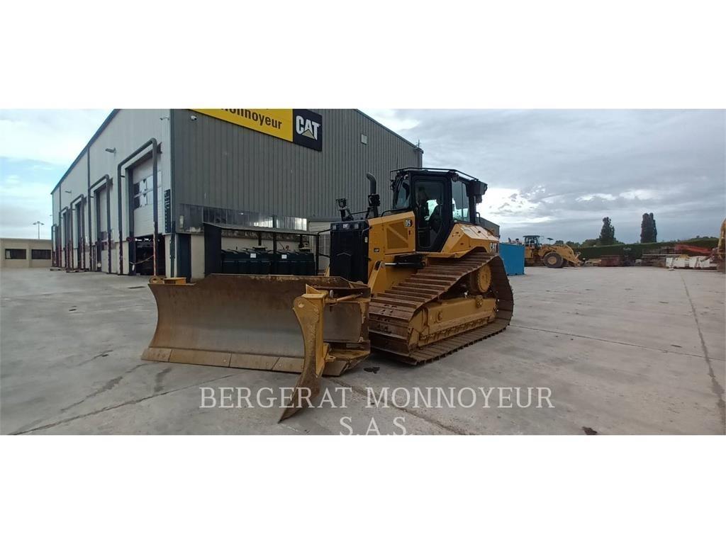 CAT D5 履帶推土機
