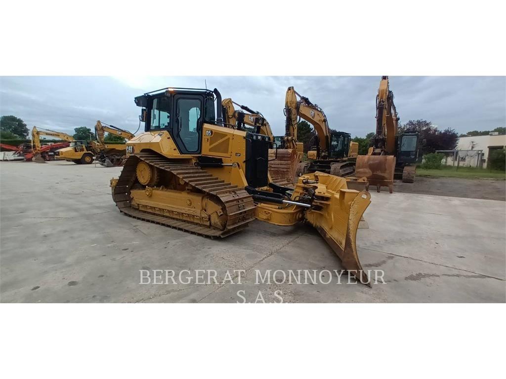 CAT D5 履帶推土機