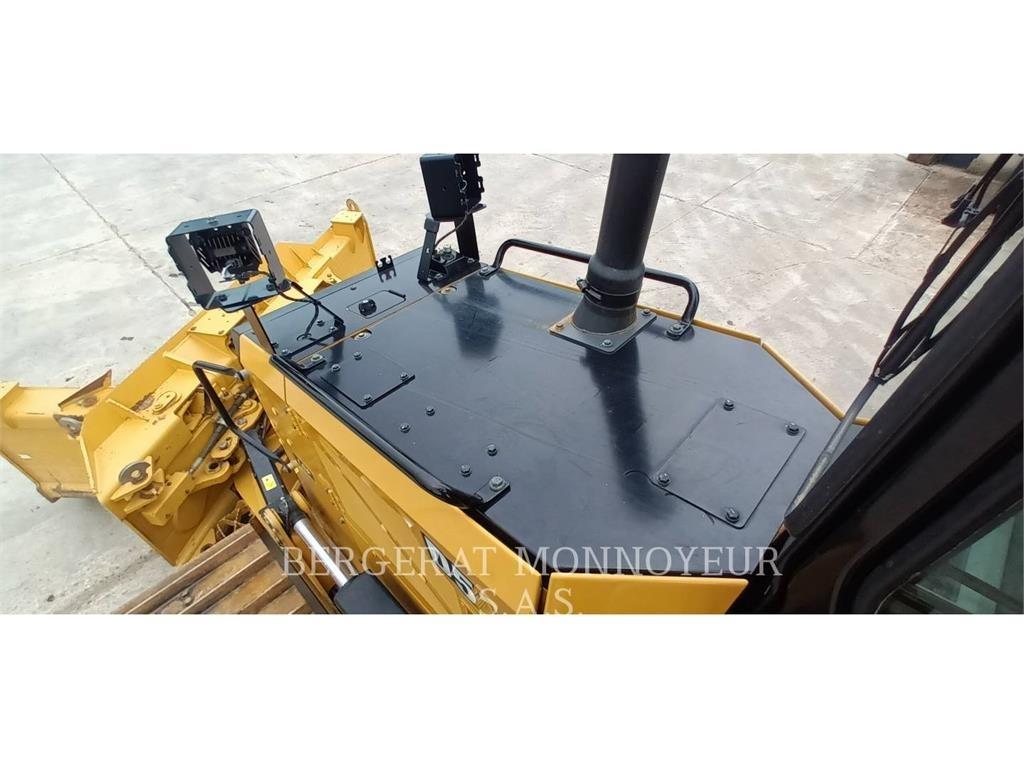 CAT D5 履帶推土機