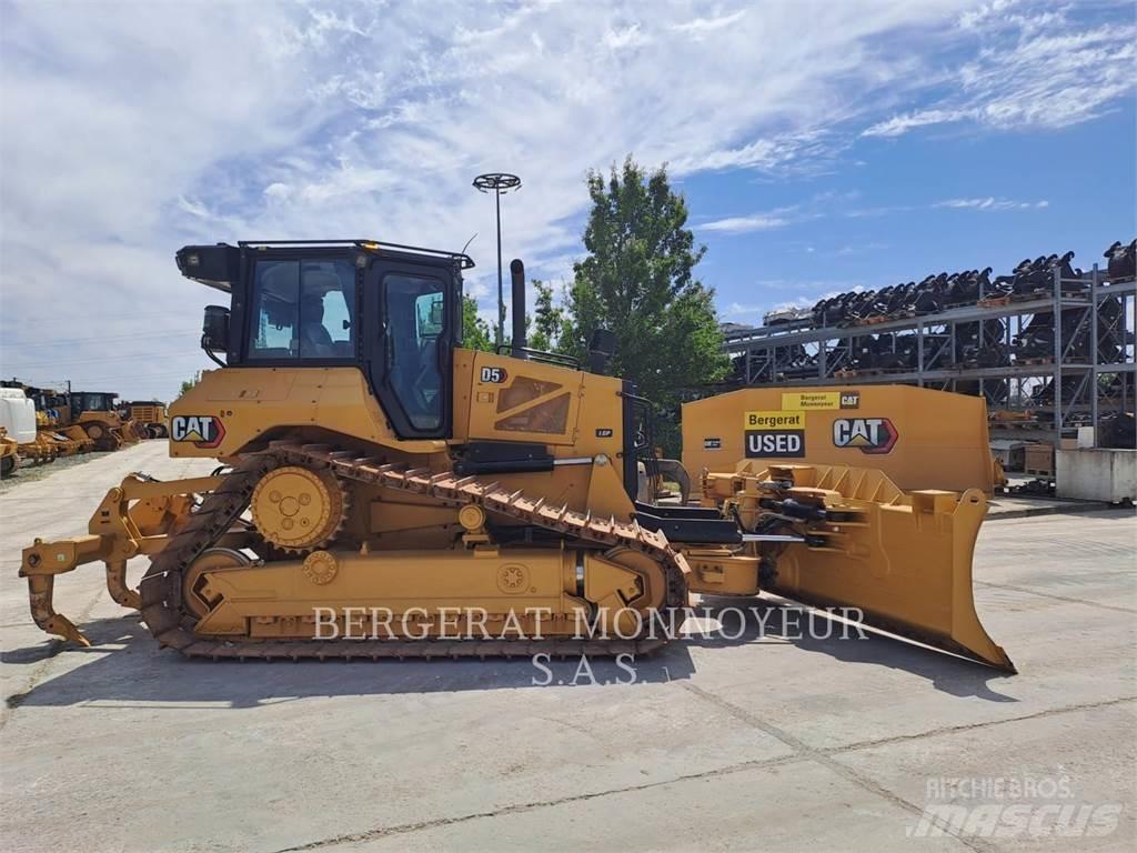 CAT D5 履帶推土機
