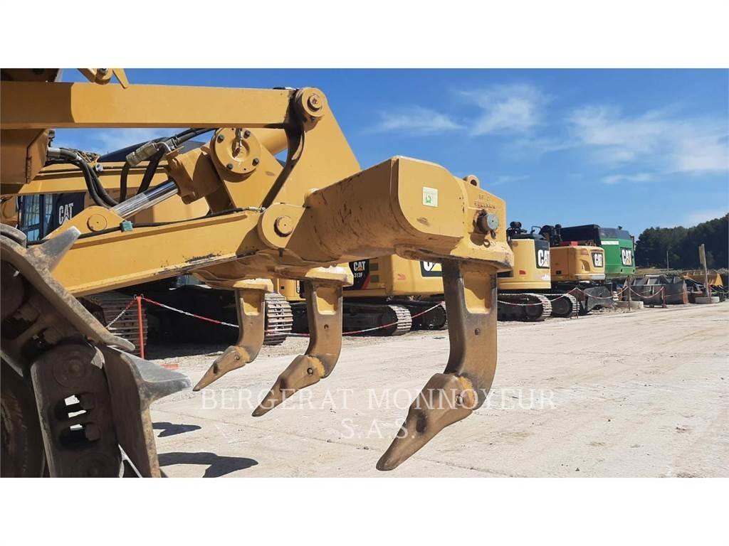 CAT D5 履帶推土機