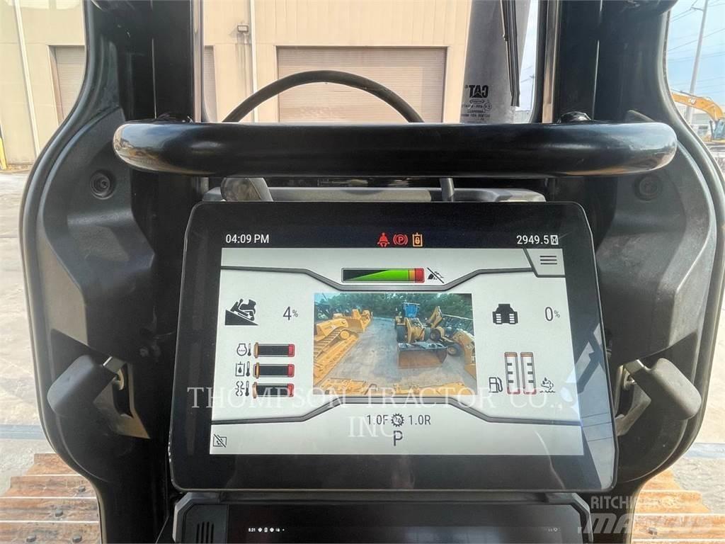 CAT D5 履帶推土機