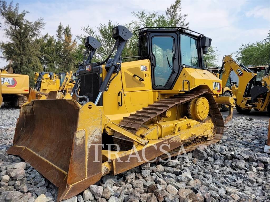 CAT D5 履帶推土機