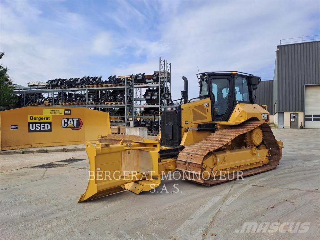 CAT D5 履帶推土機