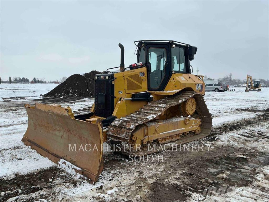 CAT D5 履帶推土機