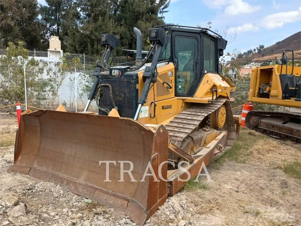 CAT D5-17 履帶推土機