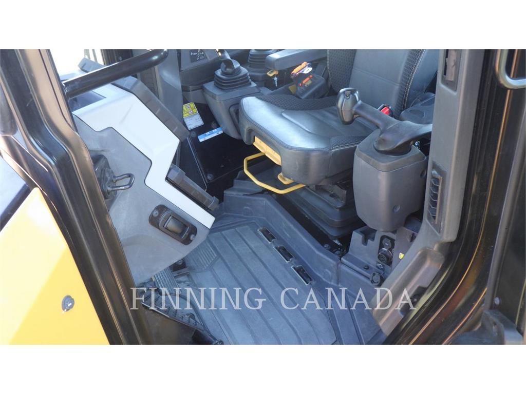 CAT D5-17 履帶推土機