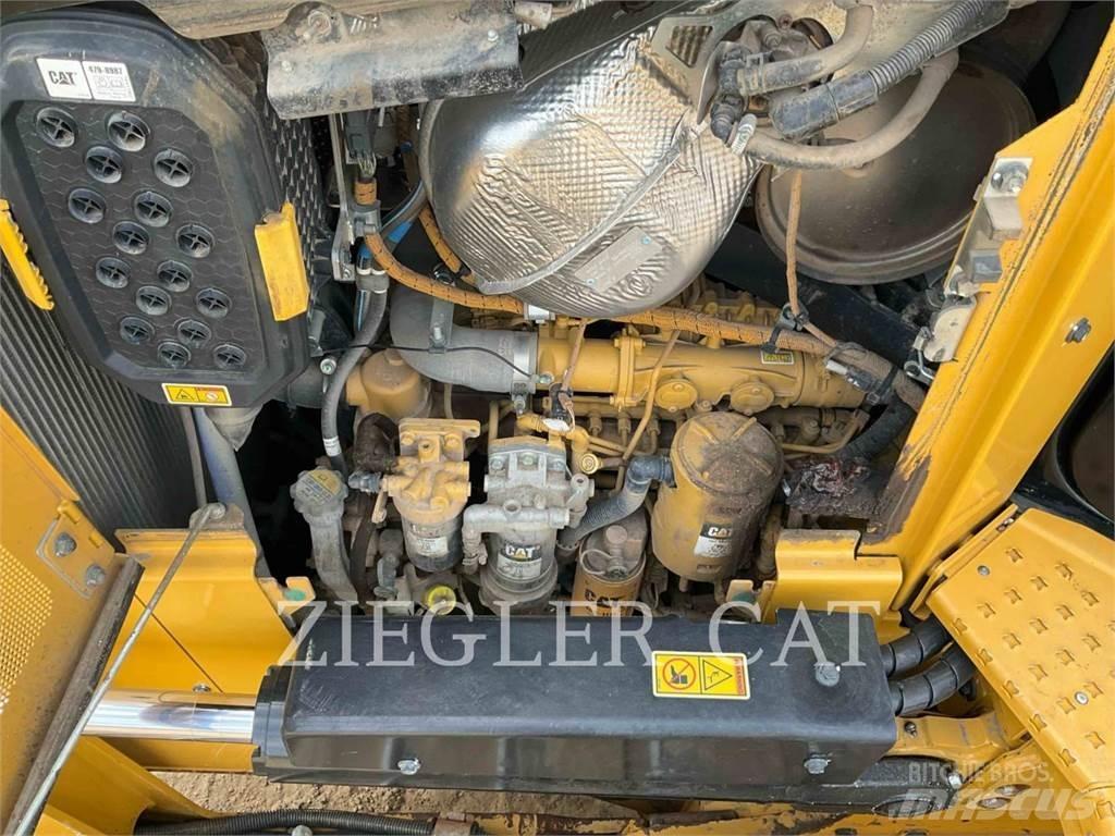 CAT D5-17LGP 履帶推土機