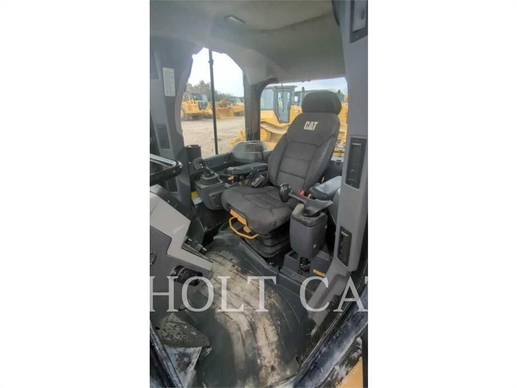 CAT D5 VP 履帶推土機