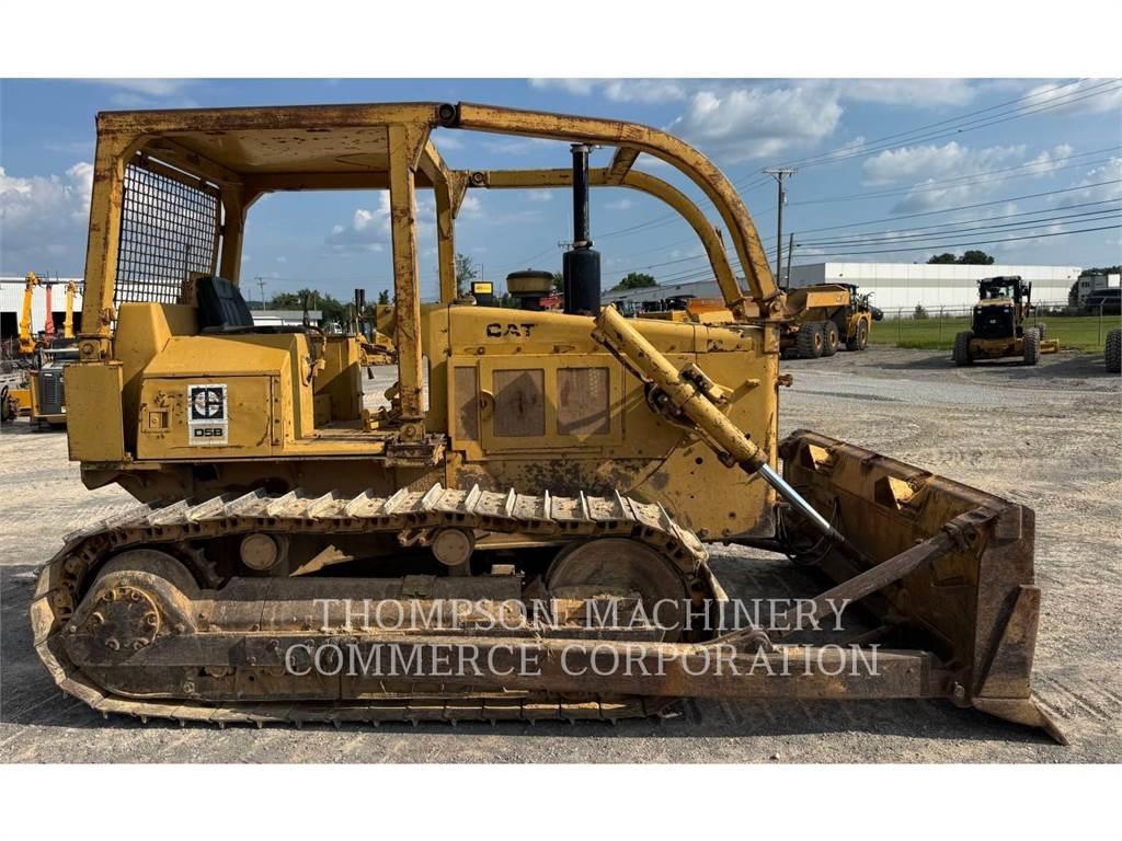 CAT D5B 履帶推土機
