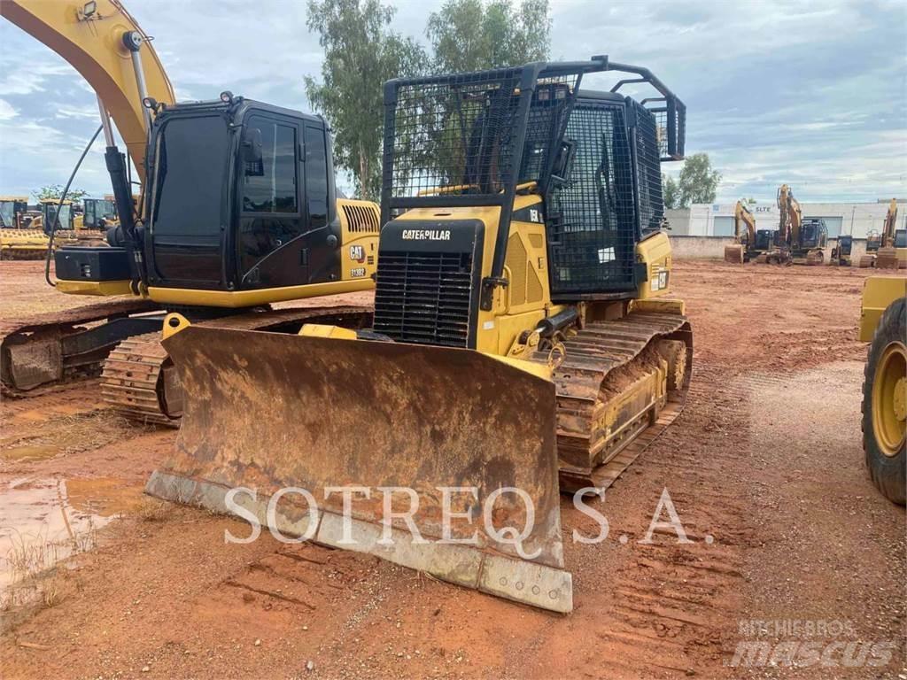 CAT D5K 履帶推土機