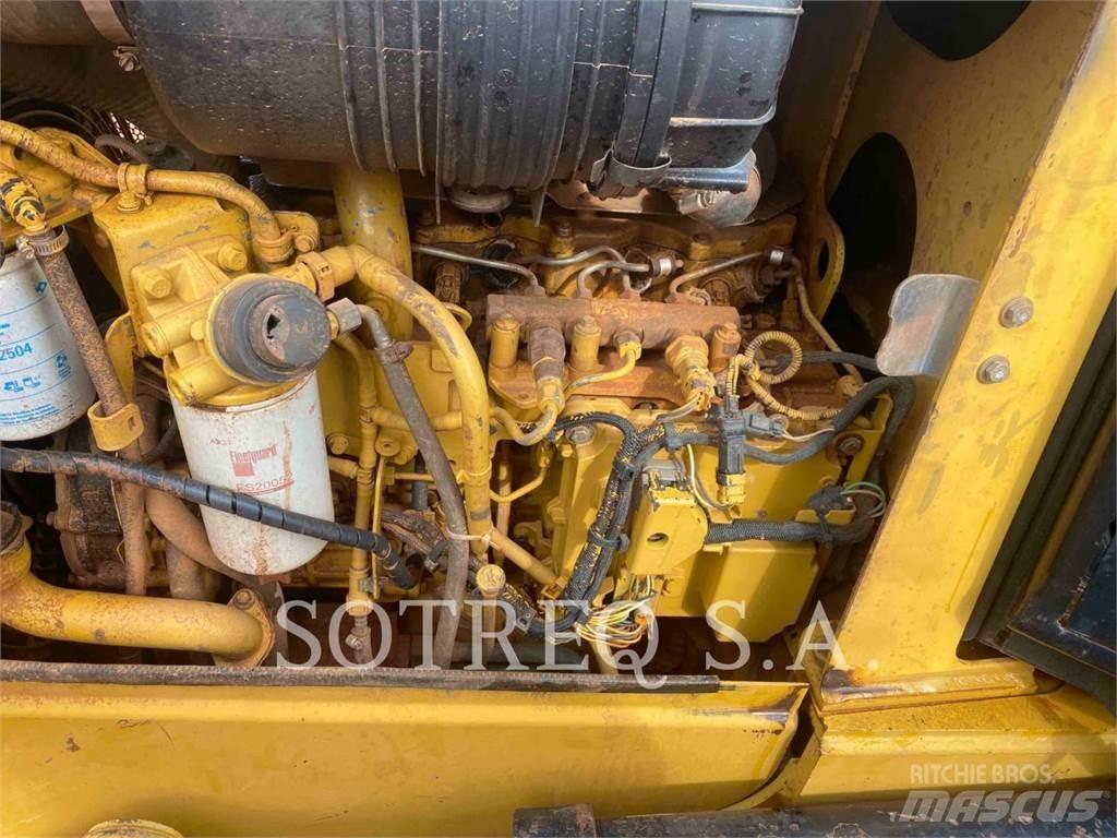 CAT D5K 履帶推土機
