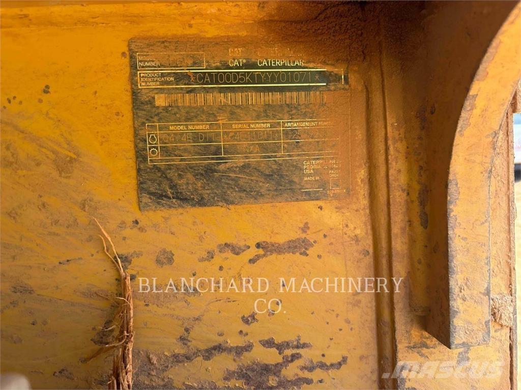 CAT D5K LGP 履帶推土機