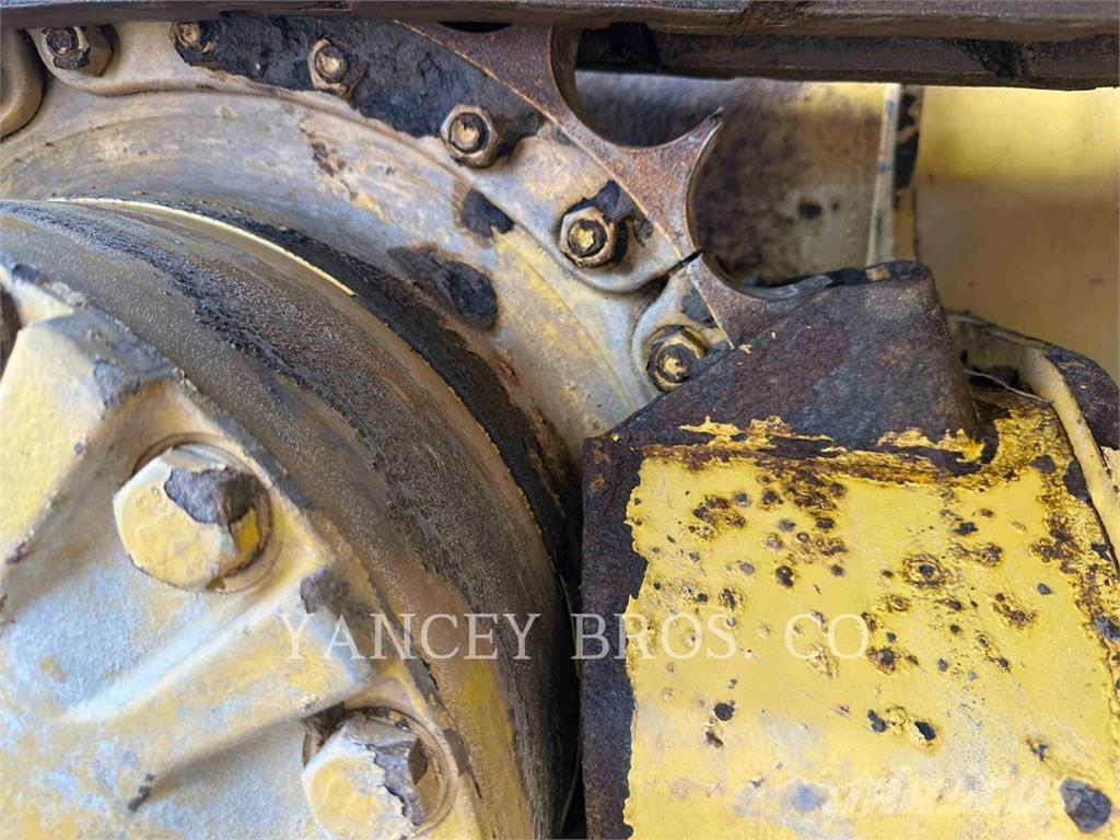 CAT D5K2LGP 履帶推土機