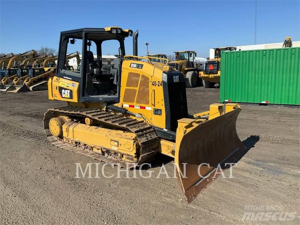 CAT D5K2X Z24F 履帶推土機