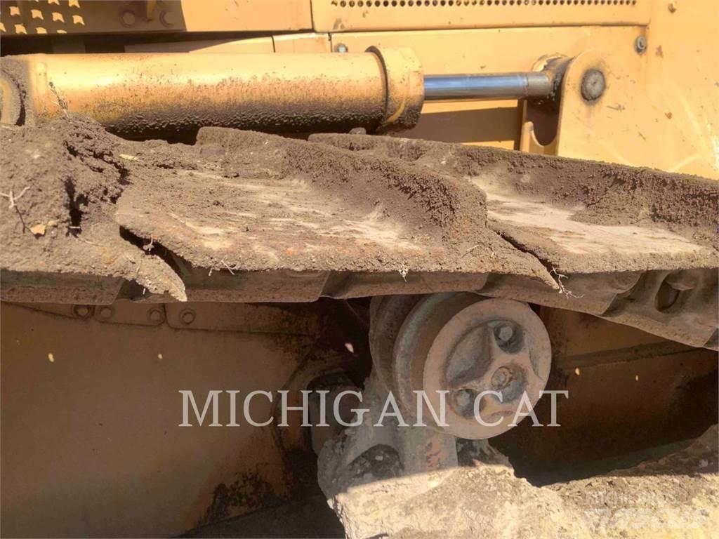 CAT D5ML 履帶推土機