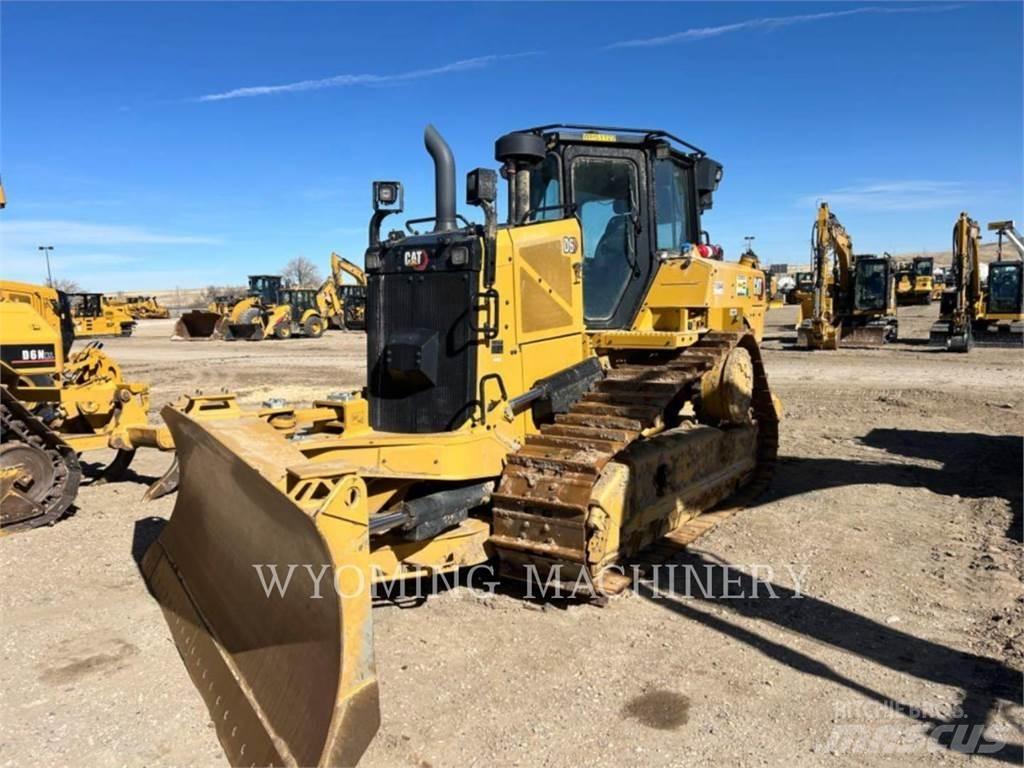 CAT D6 履帶推土機
