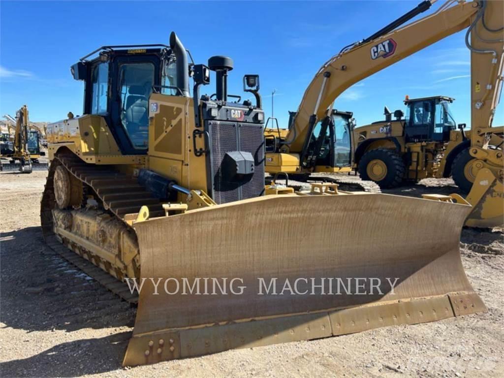 CAT D6 履帶推土機