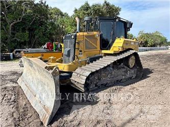 CAT D6 履帶推土機