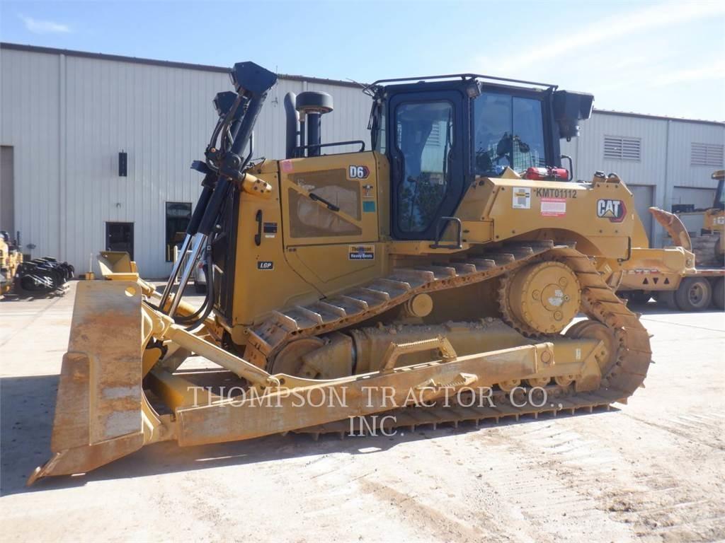 CAT D6 履帶推土機