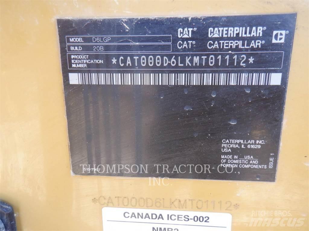 CAT D6 履帶推土機
